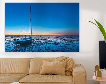 Boat on dry land in the blue hour at Roelshoek by Jan Poppe