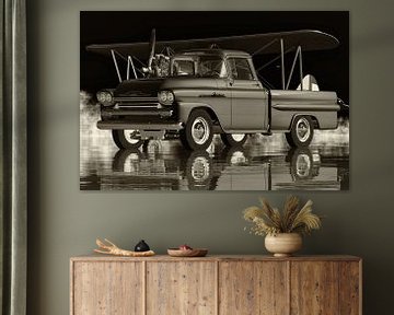 Chevrolet Apache - The Classic Pickup of the USA by Jan Keteleer