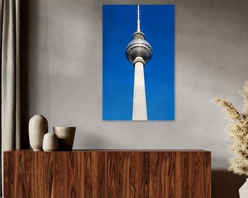 TV toren op Alexanderplatz plein in het centrum van Berlijn, Duitsland, Europa van WorldWidePhotoWeb