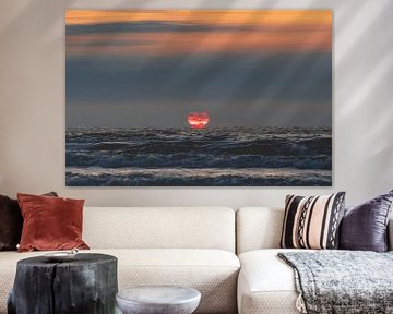 Untergehende Sonne, die mit dem Meer bei Terschelling verschmilzt von Alex Hamstra