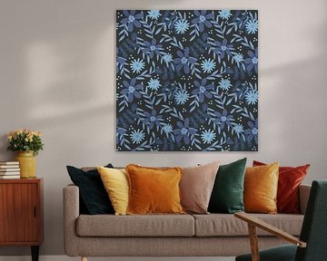 Tropische blauwe bloemen - industrieel modern jungle van Studio Hinte