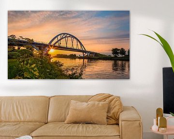 Sonnenuntergang an der Walfridusbrücke von Henk Meijer Photography
