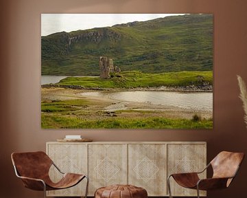 Ardvreck Castle is een ruïne van een kasteel in de Schotse Hooglanden. van Babetts Bildergalerie