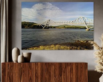 Brug bij de watervallen van Lora aan de monding van Loch Etive. van Babetts Bildergalerie