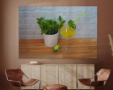 Pikante komkommer-basilicum cocktail. van Babetts Bildergalerie