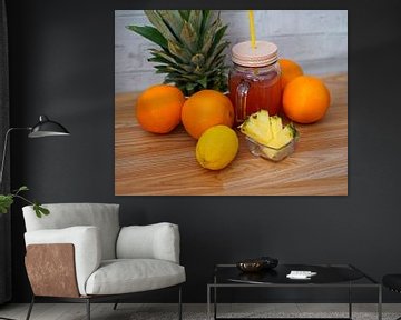Tropische limonade met citroen ananas en sinaasappel van Babetts Bildergalerie
