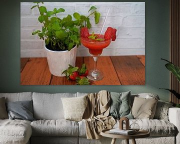 Cocktail de rhum aux fraises dans un verre sur Babetts Bildergalerie