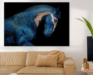 blue horse van Kim van Beveren