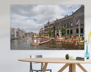 Het Damrak in Amsterdam van Ivo de Rooij