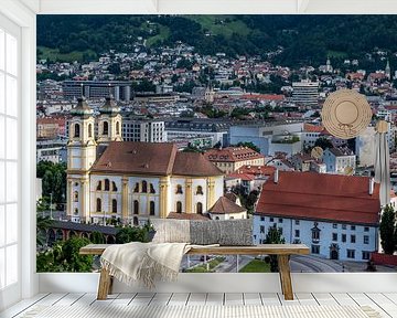 Stadsgezicht van Innsbruck in Oostenrijk van Animaflora PicsStock