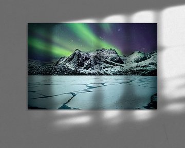 Nordlicht am Storvatnet auf den Lofoten (Norwegen) von Edwin van Wijk
