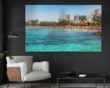 Côte de la plage de Cala Millor à Majorque, Espagne Mer Méditerranée sur Alex Winter