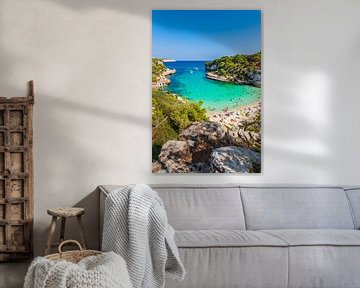 Belle plage de la baie de Cala Llombards, Espagne Mallorca, mer Méditerranée sur Alex Winter