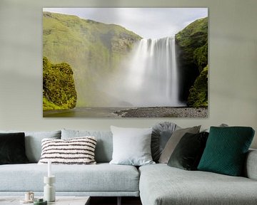 Skogafoss Wasserfall in Island an einem Sommertag von Sjoerd van der Wal Fotografie