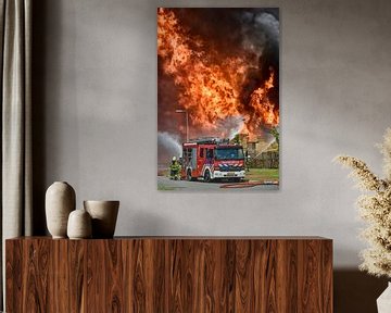 Brandweer bij een grote brand van Sjoerd van der Wal