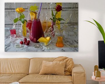 Framboos en ananas gin cocktail. van Babetts Bildergalerie