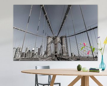 Brooklyn Bridge New York City in kleur van Anne van Doorn