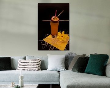 Alcoholvrije cocktail met cassis siroop en verse passievrucht. van Babetts Bildergalerie