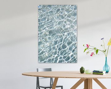 Abstract zomer water patroon in zwembad art print - pastel reisfotografie van Christa Stroo fotografie