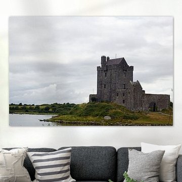 Dunguaire Castle steht in der Nähe von Kinvara im Süden der Grafschaft Galway in Irland.