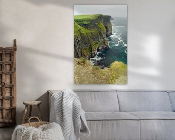 The Cliffs of Moher are the most famous cliffs in Ireland. by Babetts Bildergalerie