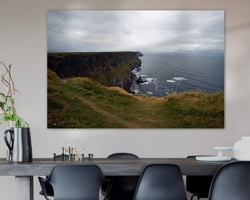 The Cliffs of Moher are the most famous cliffs in Ireland. by Babetts Bildergalerie