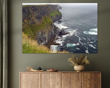 Die Cliffs of Moher sind die bekanntesten Klippen in Irland.