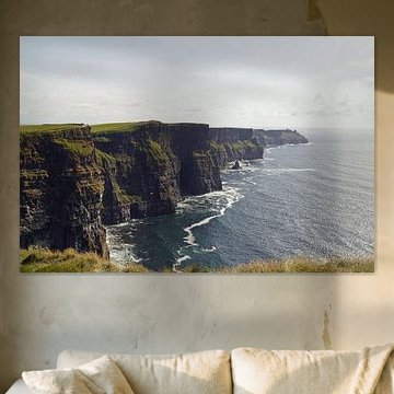 Die Cliffs of Moher sind die bekanntesten Klippen in Irland.