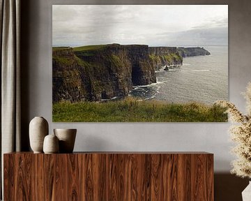 Die Cliffs of Moher sind die bekanntesten Klippen in Irland.