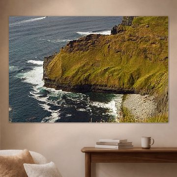 Die Cliffs of Moher sind die bekanntesten Klippen in Irland.