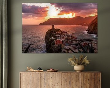 Coucher de soleil à Vernazza - Cinque Terre - Italie sur Lizanne van Spanje