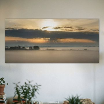 Opkomende zon in de Hoekschewaard