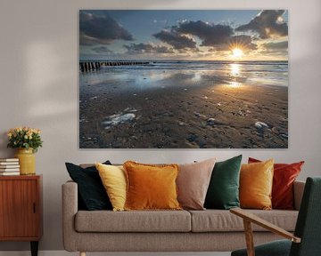 Sonnenuntergang am Strand von Ameland von Ron Buist