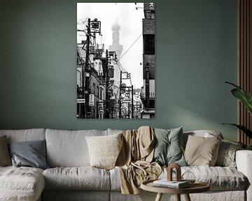 Mistige Tokio Skytree - zwart-wit Japan van Angelique van Esch