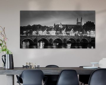 Sankt-Servatius-Brücke in schwarz-weiß von Henk Meijer Photography