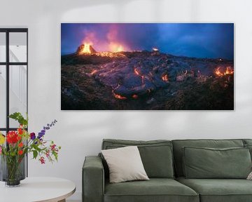 Island Geldingadalir Vulkanausbruch Panorama zur Blauen Stunde