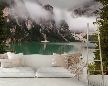 Lago di Braies in de Dolomieten.