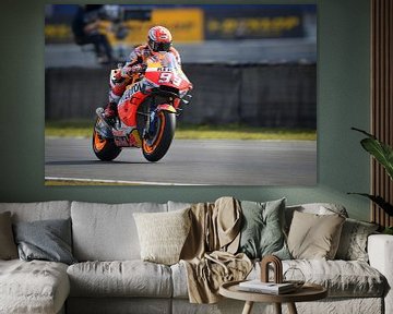 Marc Marquez #93 Honda Repsol Team sur Theo Groote