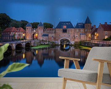 De Koppelpoort in Amersfoort bij avond van Adelheid Smitt