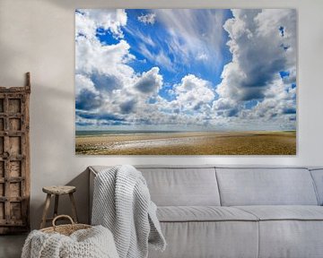 Strand met wolken van Alexander Baumann