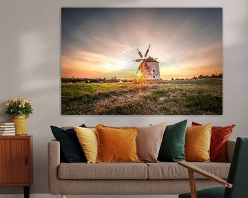 Windmüle im Feld. Landschaftsaufnahme aus Tez im Sonnenuntergang von Fotos by Jan Wehnert