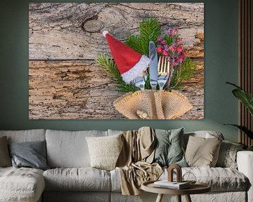 Kerstmis tafel het plaatsen met kerstmuts op rustiek hout van Alex Winter