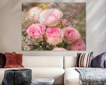 Bloemendecoratie met roze rozen