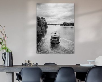Hamburg Outer Alster Steamer Ship - Water Nature City Black White