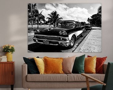 Cubaanse auto met kenteken MDA 911 (zwart wit) van 2BHAPPY4EVER photography & art