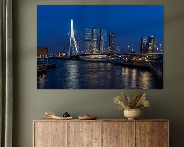 Rotterdam, Erasmusbrug bij nacht. van Jan van Zessen