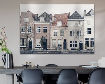 Vue sur la rue des anciennes maisons du canal de 's-Hertogenbosch sur Photolovers reisfotografie