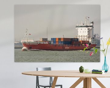 Containerschip A2B Independent op de Nieuwewaterweg. van scheepskijkerhavenfotografie