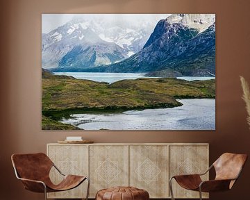 Lago Grey en Torres del Paine Massif van Shanti Hesse