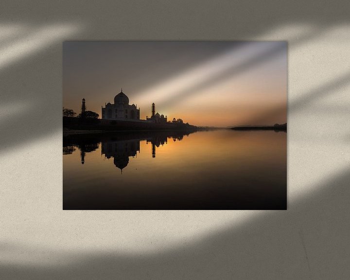 Beispiel: Sonnenuntergang mit Reflektion des Taj Mahal von Shanti Hesse